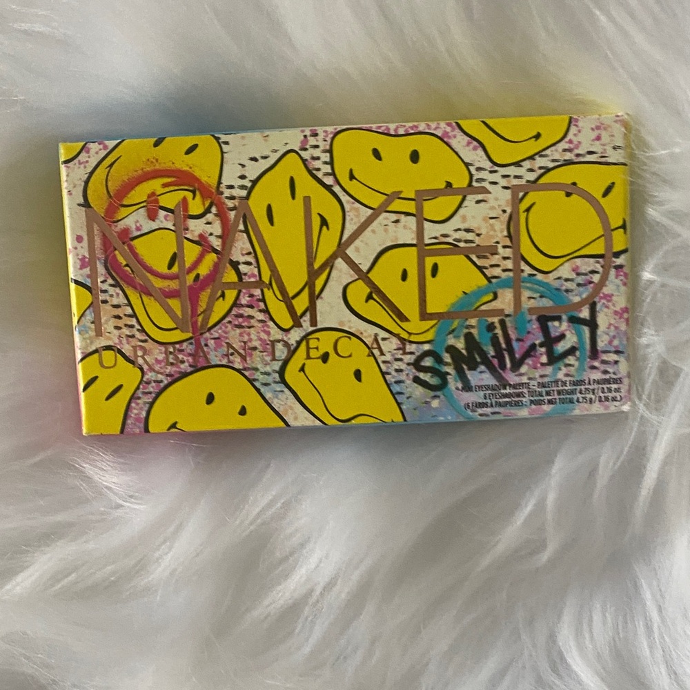 Urban Decay Smiley Eyeshadow Palette — new in box